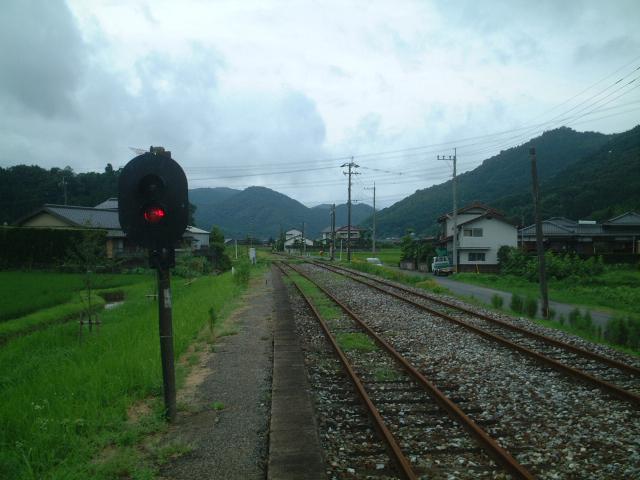 崎山駅ホーム