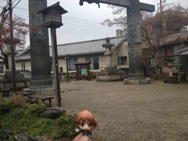 銅の鳥居広場